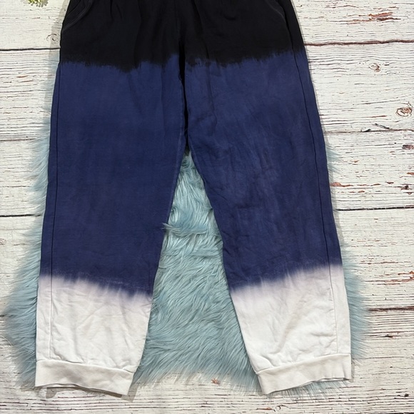 Electric & Rose Abbot Kinney Sweatpant in Onyx, Navy, & Cloud - Picture 6 of 9